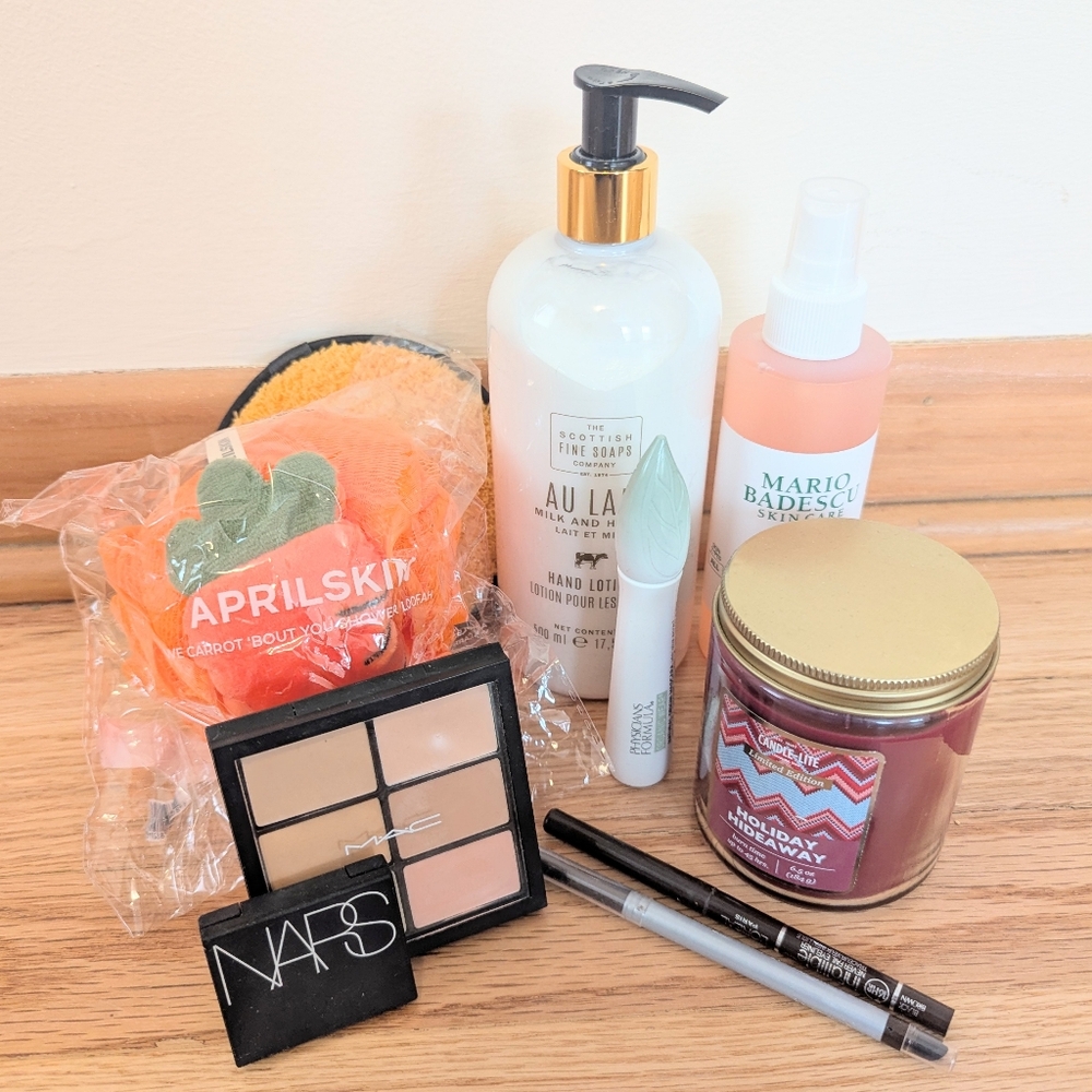 Beauty Bundle Hand Lotion, Nars, Mario Badescu and Nars